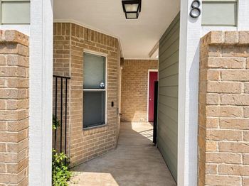 2104 Cullen Ave