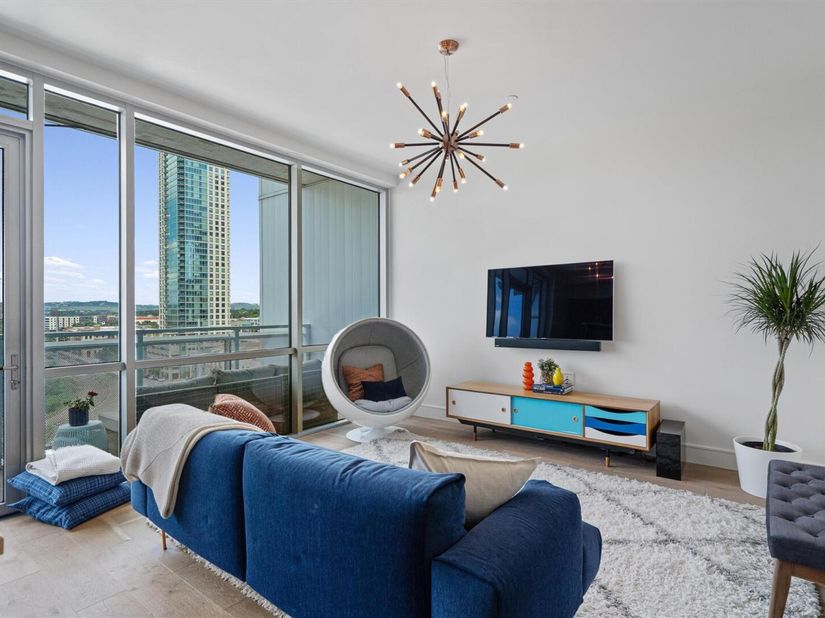 222 West Ave 1108, Austin TX 78701