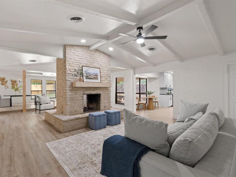 703 Parkway ST, Georgetown TX 78628