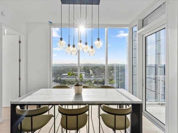 313 W 17th ST 1204, Austin TX 78701