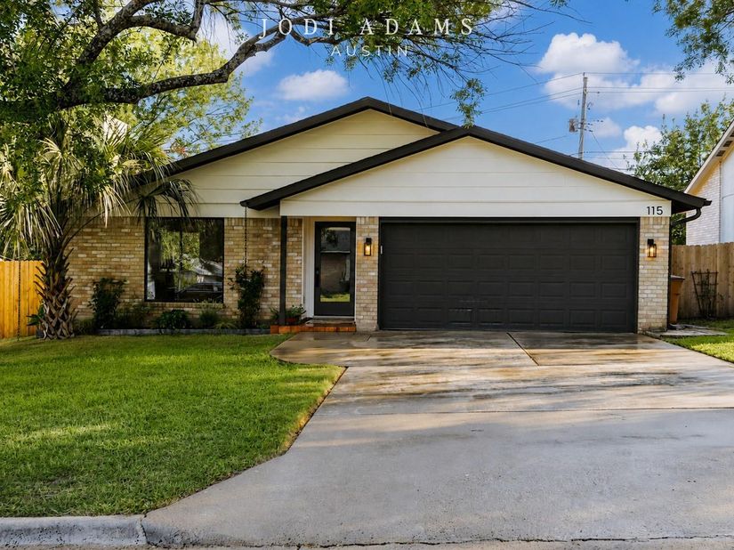 115 Cloudview DR, Austin TX 78745