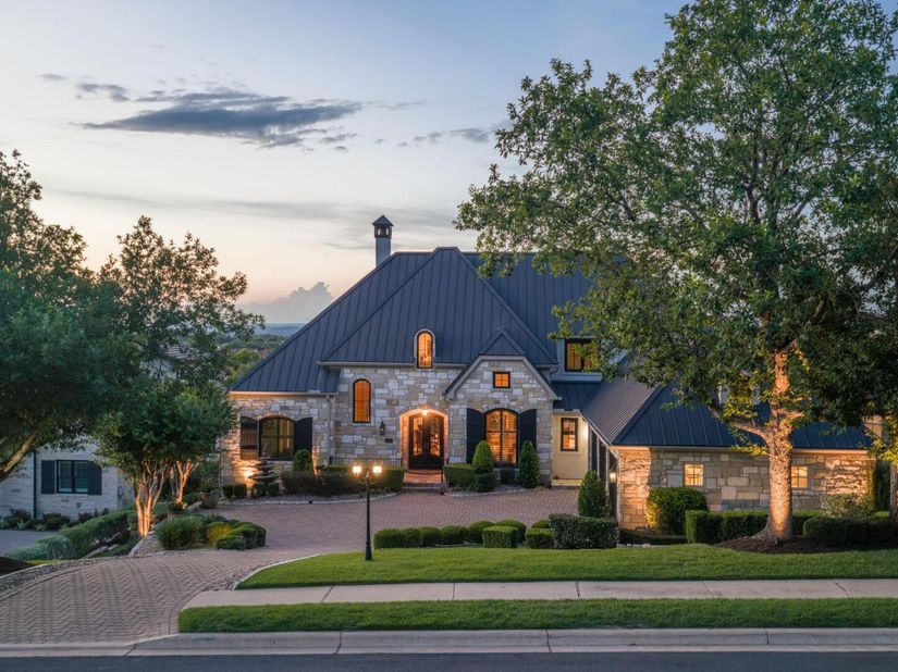 224 Golden Bear DR, Austin TX 78738