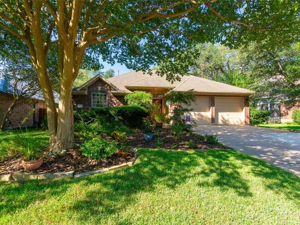 6411 Clairmont Dr, Austin TX 78749