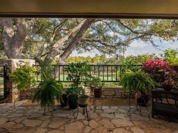 116 W Eagle DR, The Hills TX 78738