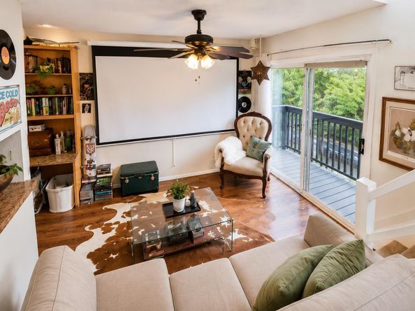 912 W 22 1/2 St F, Austin TX 78705