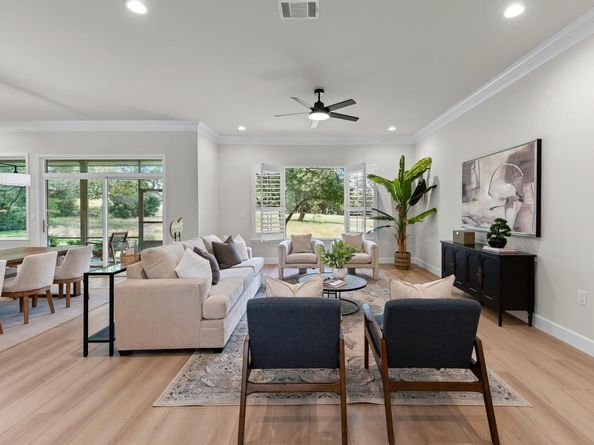 111 Golf View DR, Georgetown TX 78633