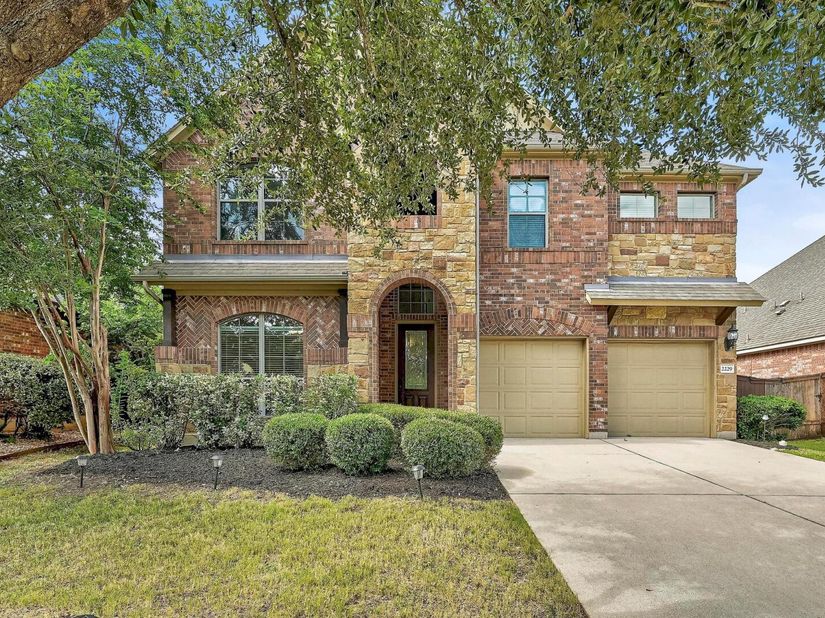 2229 Turtle Mountain BND, Austin TX 78748
