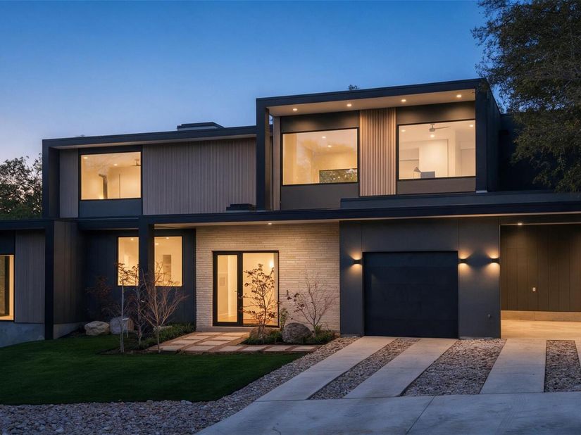 2404 Arpdale ST, Austin TX 78704