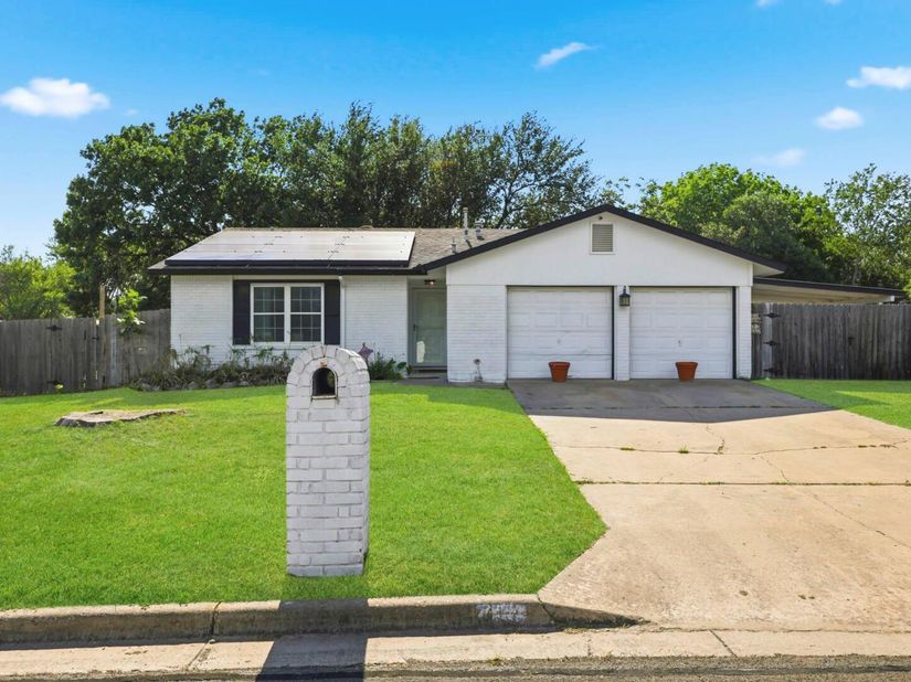 7106 Moat CV, Austin TX 78745