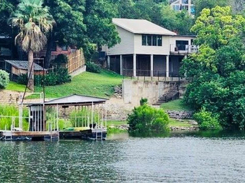 16811 S Ridge LN, Austin TX 78734