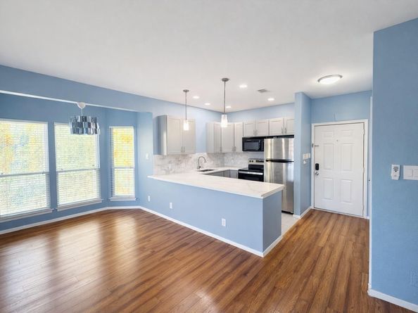 808 W 29th ST 206, Austin TX 78705