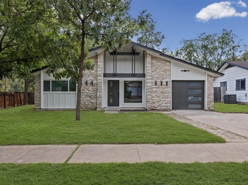 811 Glen Oak DR, Austin TX 78745