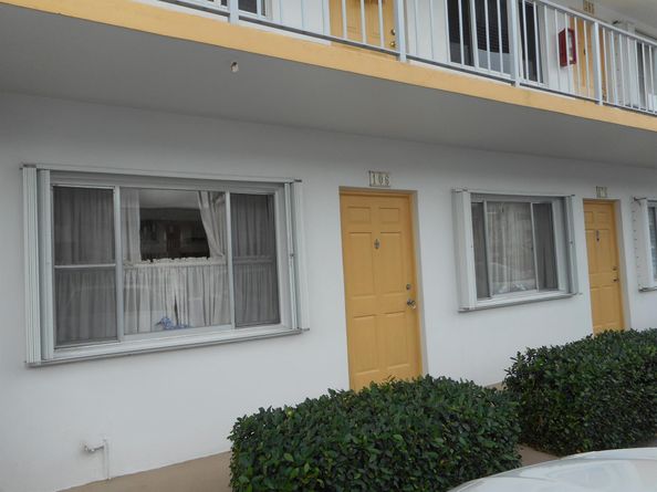 3322 Cynthia Lane 106, Lake Worth Beach FL 33461