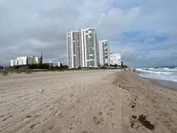 Undisclosed Address #FX-10485455, Pompano Beach FL 33062