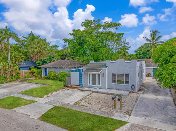 516 Nathan Hale Road, West Palm Beach FL 33405