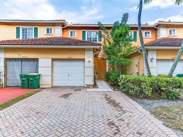 6600 Catalina Lane, Tamarac FL 33321