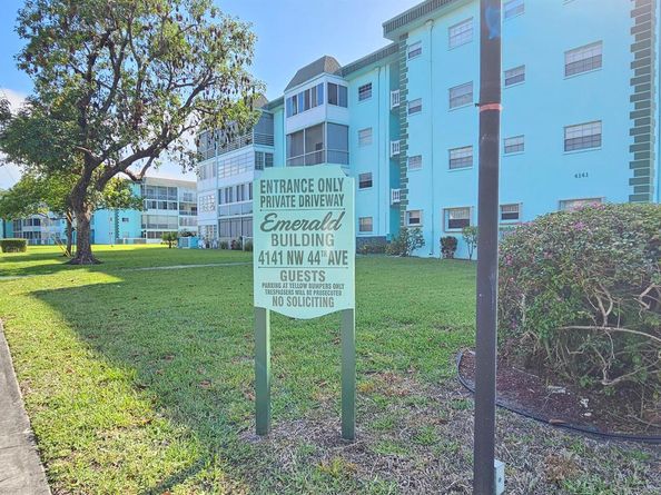 4141 NW 44th Avenue 217, Lauderdale Lakes FL 33319