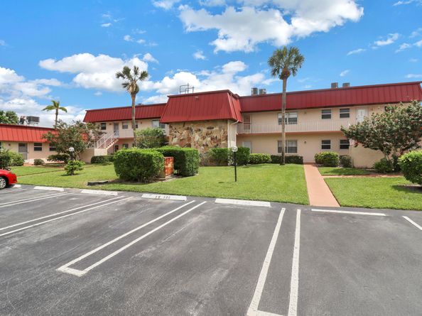 12016 Greenway Circle S 204, Royal Palm Beach FL 33411