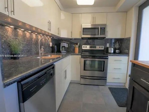 301 Golden Isles Drive 109, Hallandale Beach FL 33009