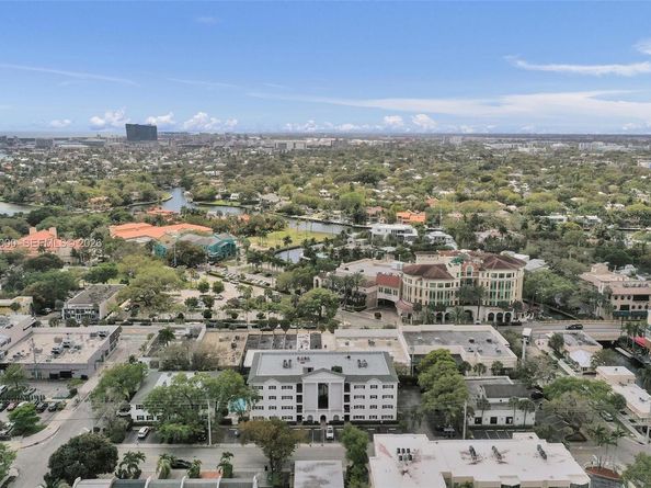 1212 SE 2nd Court 301, Fort Lauderdale FL 33301