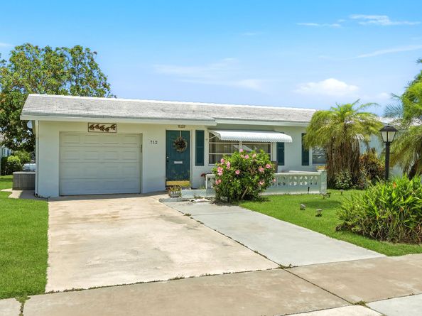 712 SW 18th Street, Boynton Beach FL 33426
