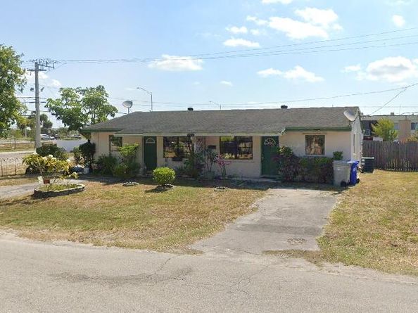 3560 NW 3rd Avenue 12, Pompano Beach FL 33064