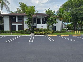 204 Lake Pointe Drive