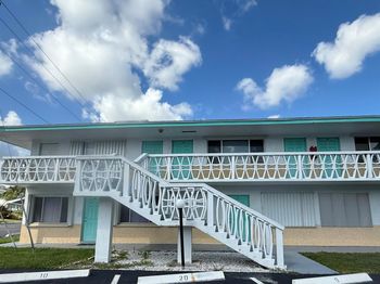 2102 Lake Osborne Drive