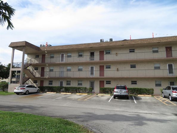 719 Lori Drive 302, Palm Springs FL 33461