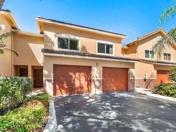 1100 Scotia Drive 105, Hypoluxo FL 33462