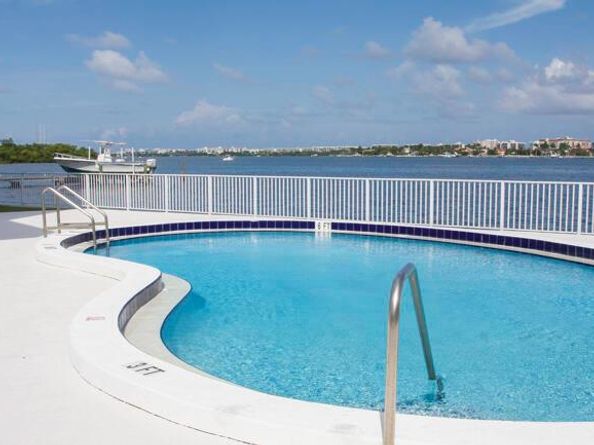 301 Croton Avenue 202, Lantana FL 33462