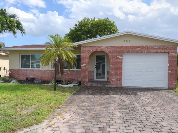 960 NW 49th St, Deerfield Beach FL 33064