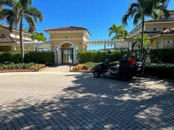 1110 Lake Shore Drive 103, Lake Park FL 33403