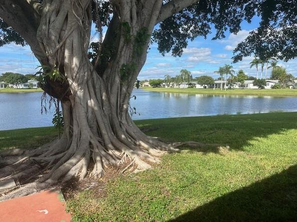 5195 Nicholas Drive, West Palm Beach FL 33417