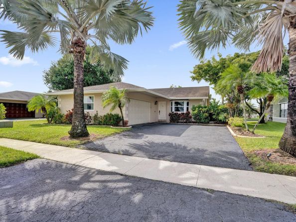 7625 NW 88th Way, Tamarac FL 33321