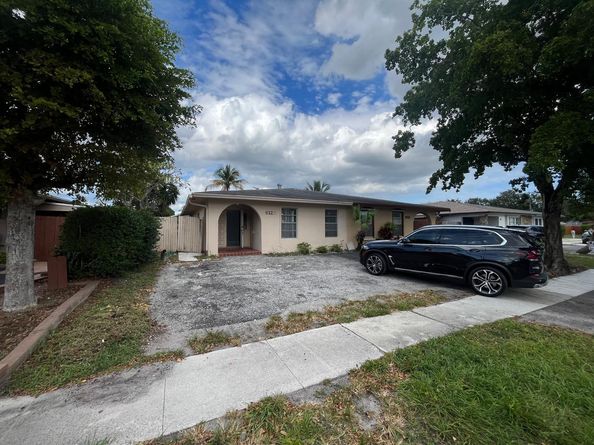 6123 SW 4th Place, Margate FL 33068