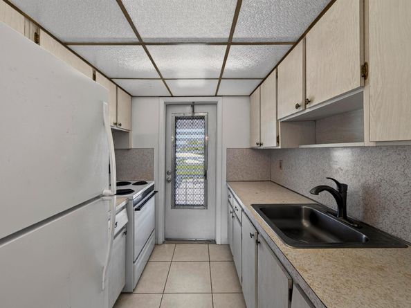 2551 W Golf Boulevard 209, Pompano Beach FL 33064