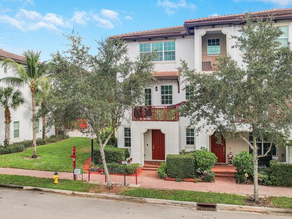 2900 SW 119th Way, Miramar FL 33025