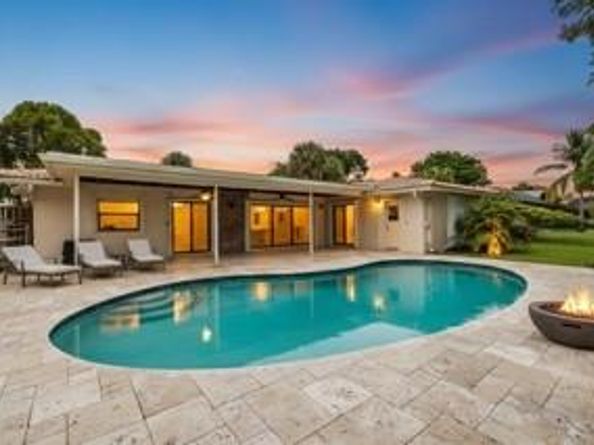 1803 NW 88th Way, Coral Springs FL 33071