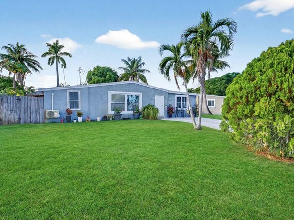 2673 NW 59th Ave, Margate FL 33063