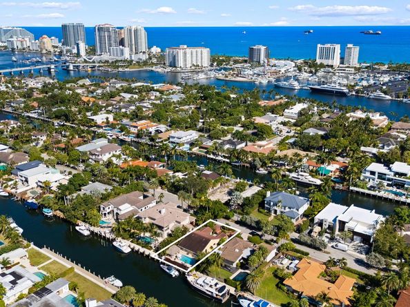 713 SE 25th Avenue, Fort Lauderdale FL 33301