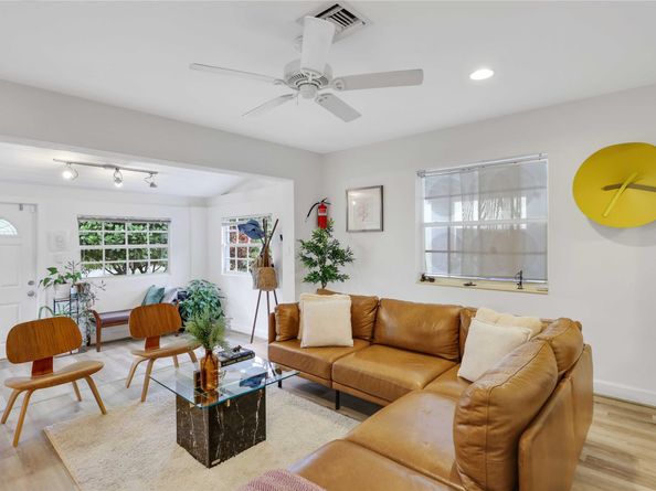 421 SW 12th Ct, Fort Lauderdale FL 33315