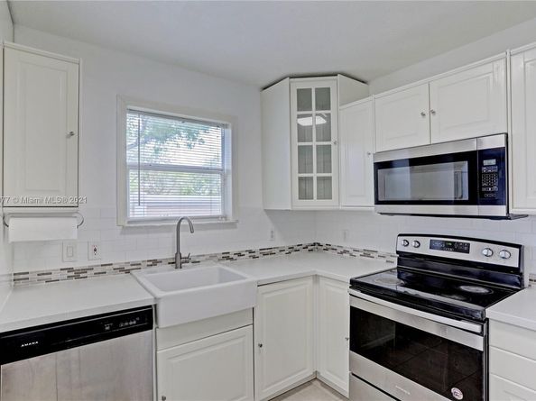 3810 N Jog Road 106, West Palm Beach FL 33411