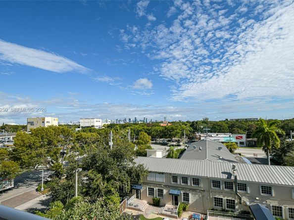 2740 SW 28th Terrace 603, Miami FL 33133