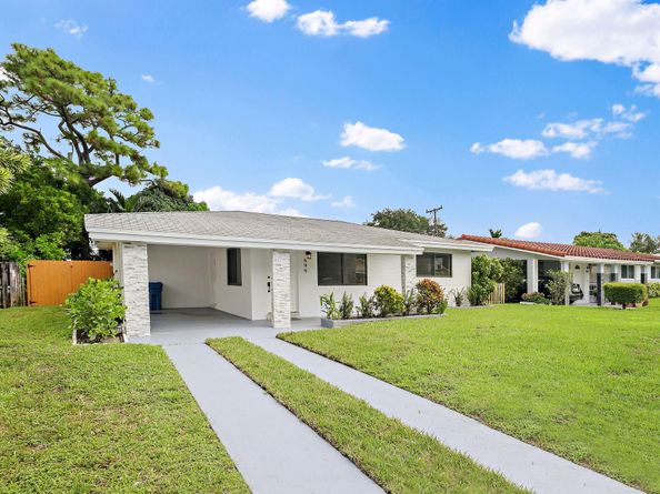 699 NE 40th St, Oakland Park FL 33334