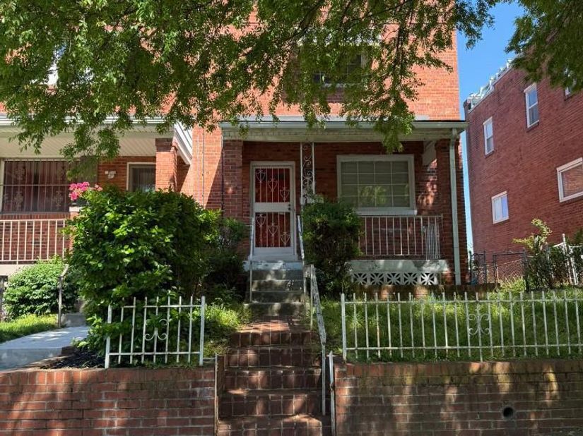 42 54TH Street SE, Washington DC 20019