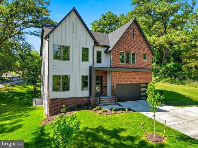 3022 Castle Road, Falls Church VA 22044