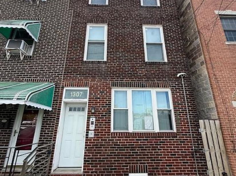 1307 E Moyamensing Avenue, Philadelphia PA 19147