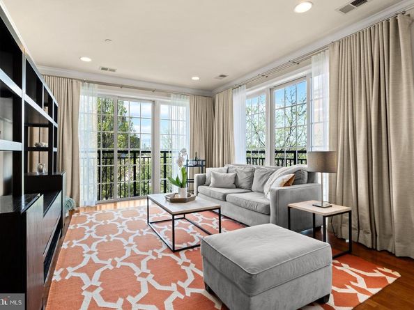 600 Commodore Court 2628, Philadelphia PA 19146