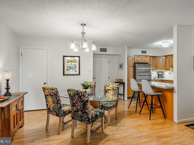 10719 Valley Forge Circle 719, King Of Prussia PA 19406